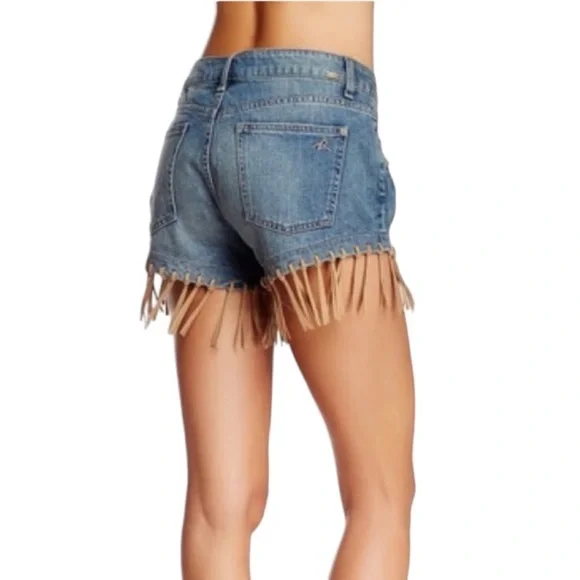DL1961 IVY HIGH RISE FRINGED HEM DISTRESSED DENIM JEAN SHORTS **NWT** - Picture 9 of 12